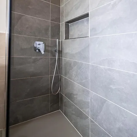 Delfina Giardino 013239-cni-00130