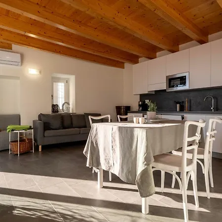 Delfina Giardino 013239-cni-00130 Appartement *